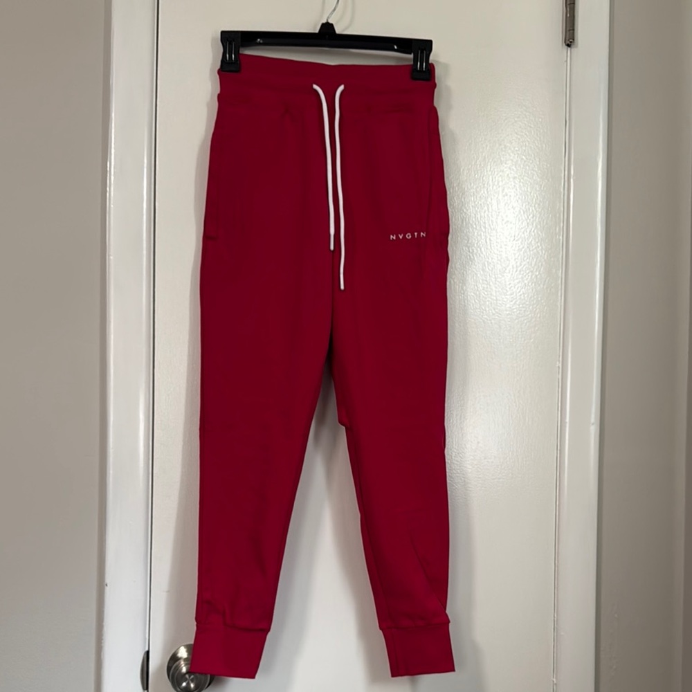 NVGTN Red skinny fit  Sweatpants!